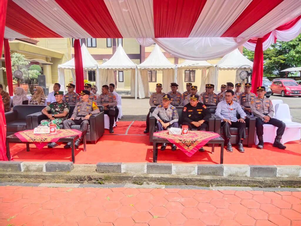 Senkom Mitra Polri Kabupaten Serang Mengikuti Apel Di Polres Kota Serang