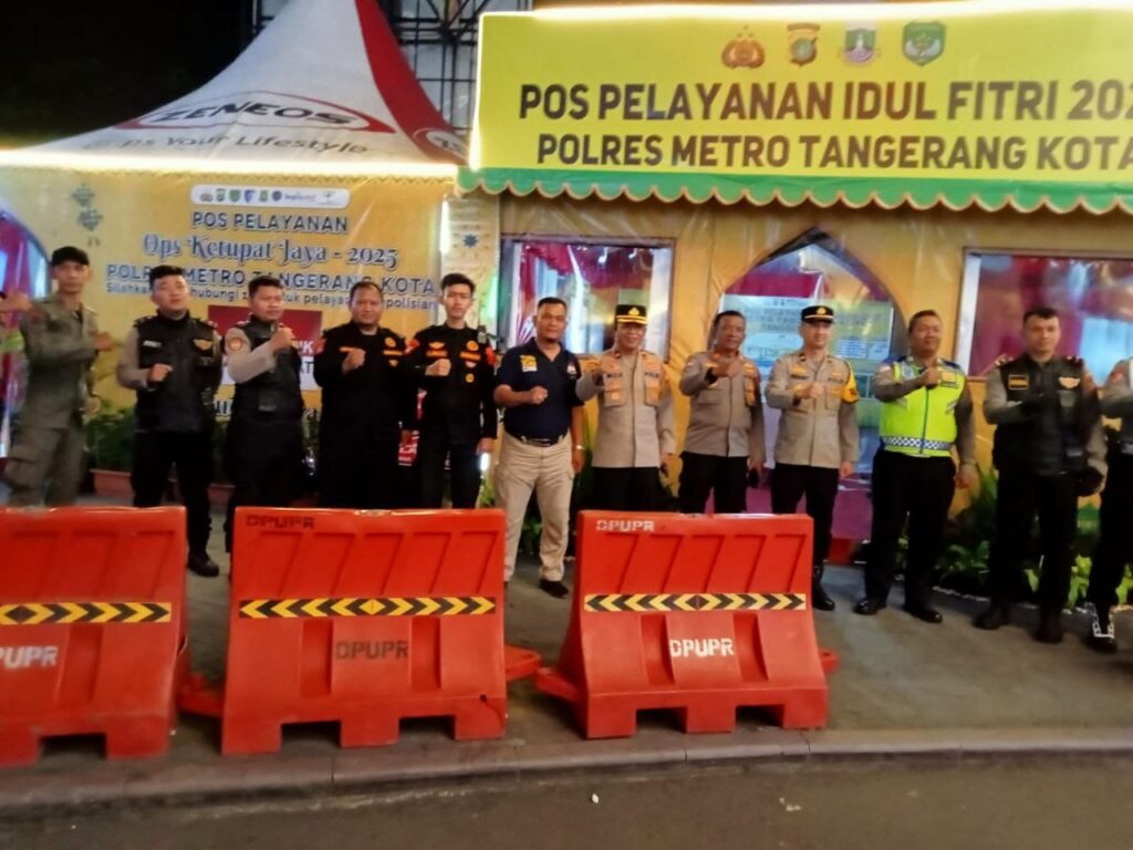 Pos pelayanan Senkom Mitra Polri Tangerang Kota Siap Bantu Pemudik 24 Jam