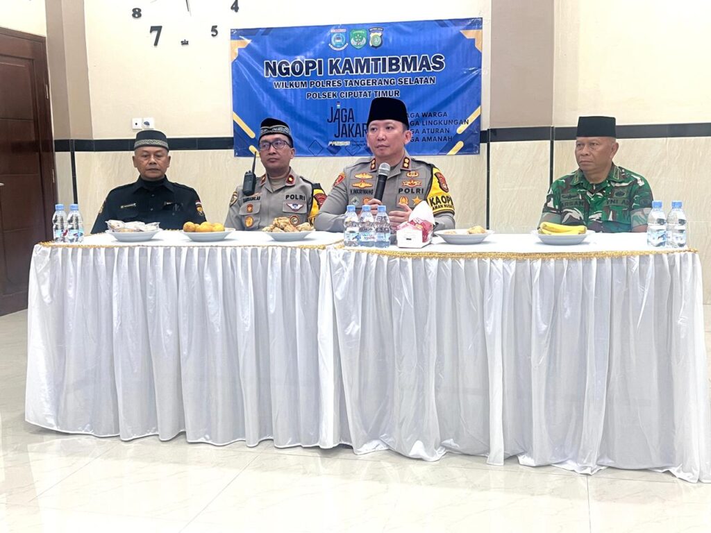 Kapolres Tangsel Silaturahmi ke Senkom, Beri Materi Kamtibmas dan Lalu Lintas