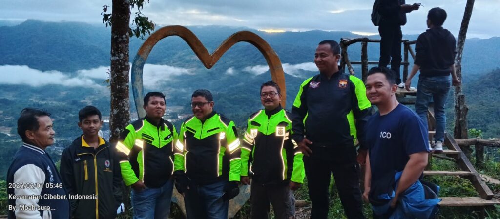 SENKOM MITRA POLRI KOTA CILEGON MENGGELAR KOPDAR DAN TOURING KE CITOREK LEBAK BANTEN