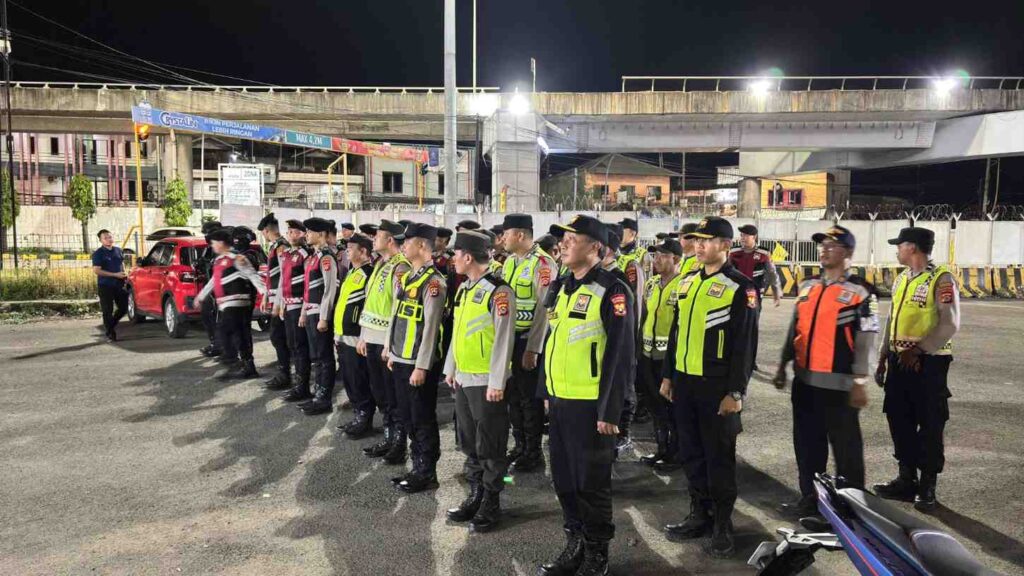 Personil Senkom Mitra Polri Banten Turut Amankan Arus Mudik Lebaran 2026 di Pos PAM Merak