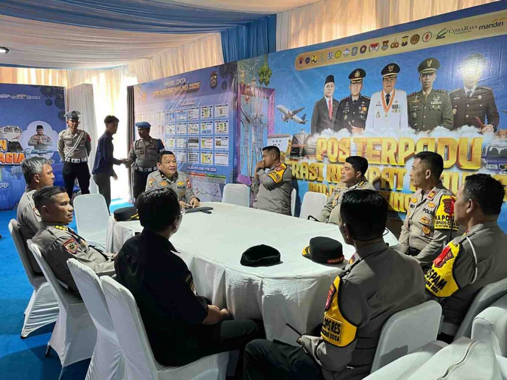 Pastikan Personel Fit, Pusdokkes Polri Tinjau Pos Terpadu Citra Raya Tangerang