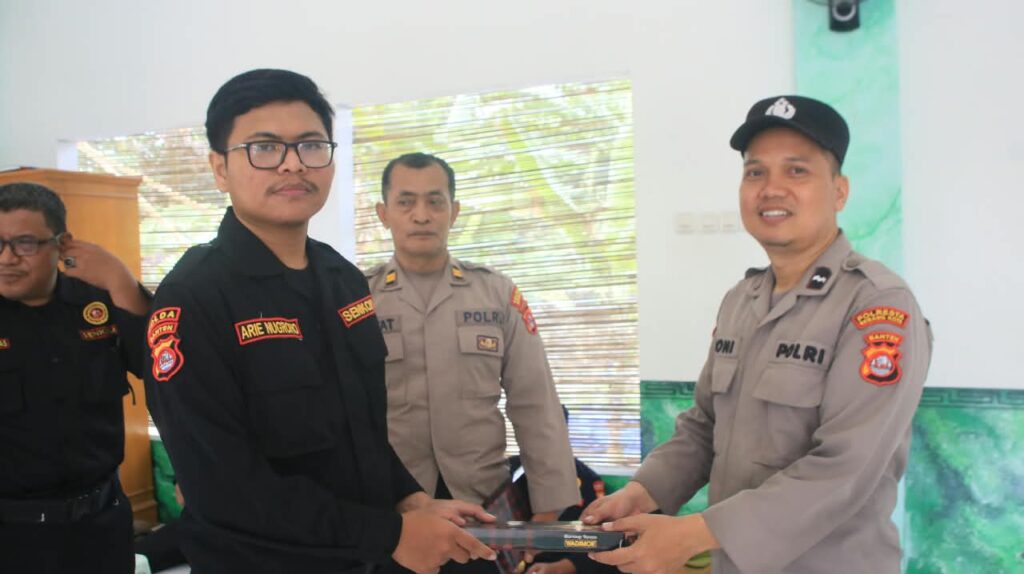 Kanit Binmas dan Sabhara Polsek Kramatwatu Hadiri Kopdar Senkom Cilegon Untuk Memperkuat Jiwa Korsa